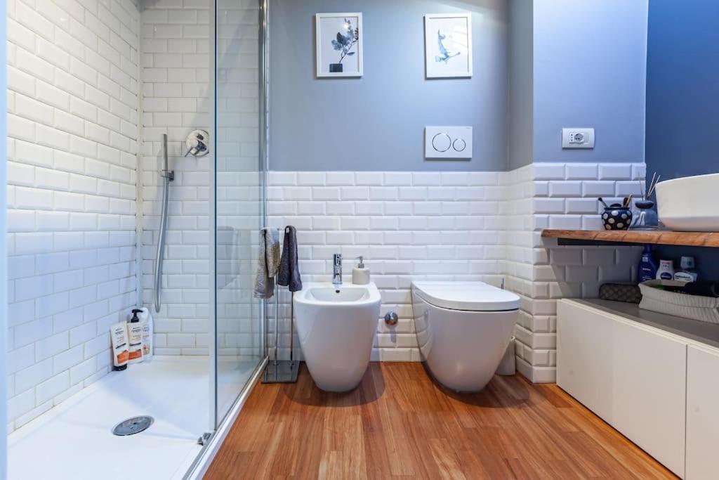 ミラノElegante Loft Su 2 Piani A 5 Minuti Da San Siroアパートメント エクステリア 写真